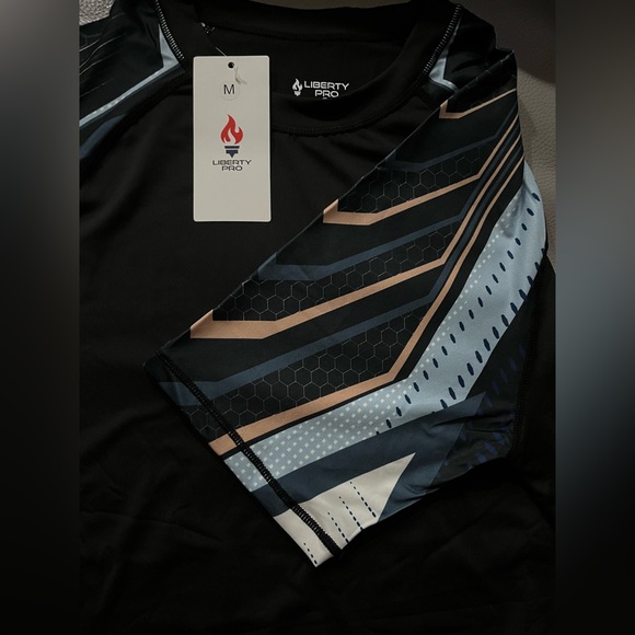 NWT Liberty pro men’s tshirt - Picture 3 of 3